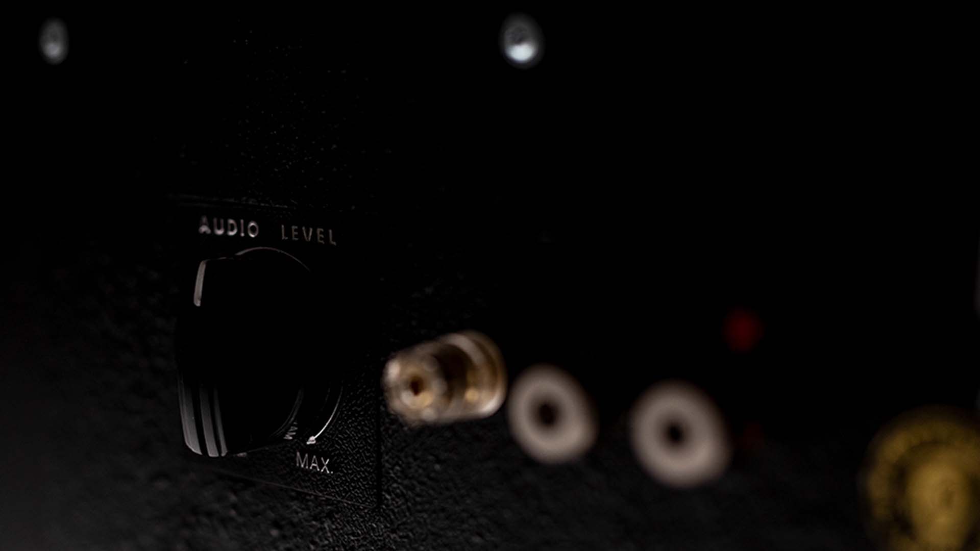 AudioVector rear connections